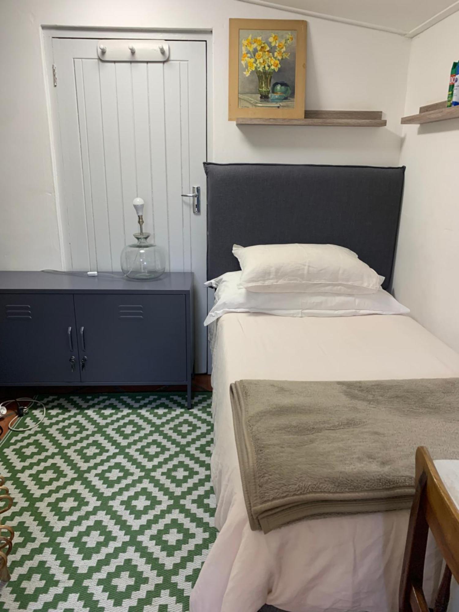 Just A Bed * Stellenbosch
